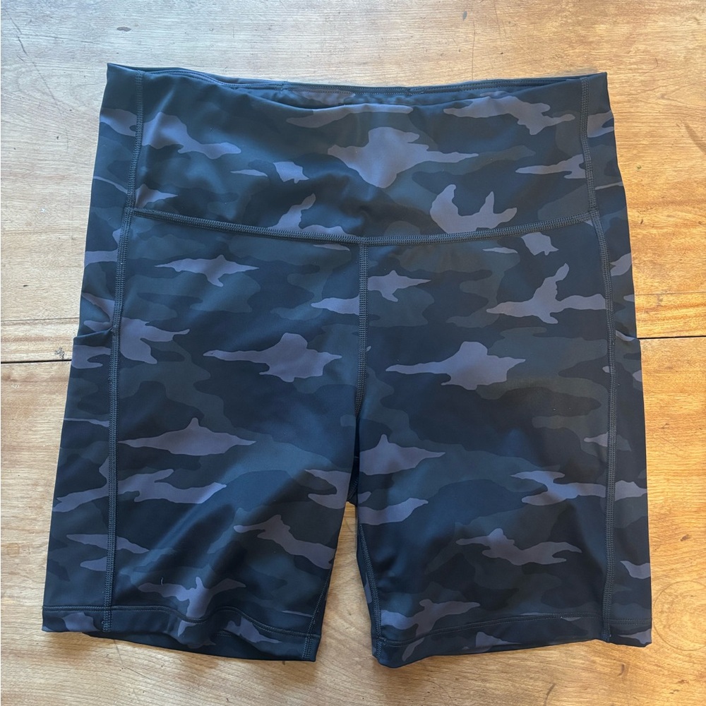 Athleta Camp Ultimate Stash Bike Shorts